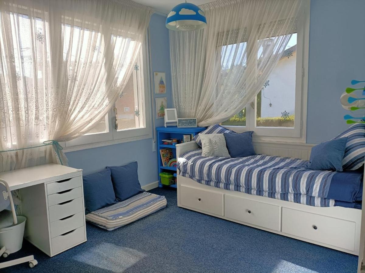 הוילה Pallejá Casa Acogedora Familiar Con Piscina מראה חיצוני תמונה