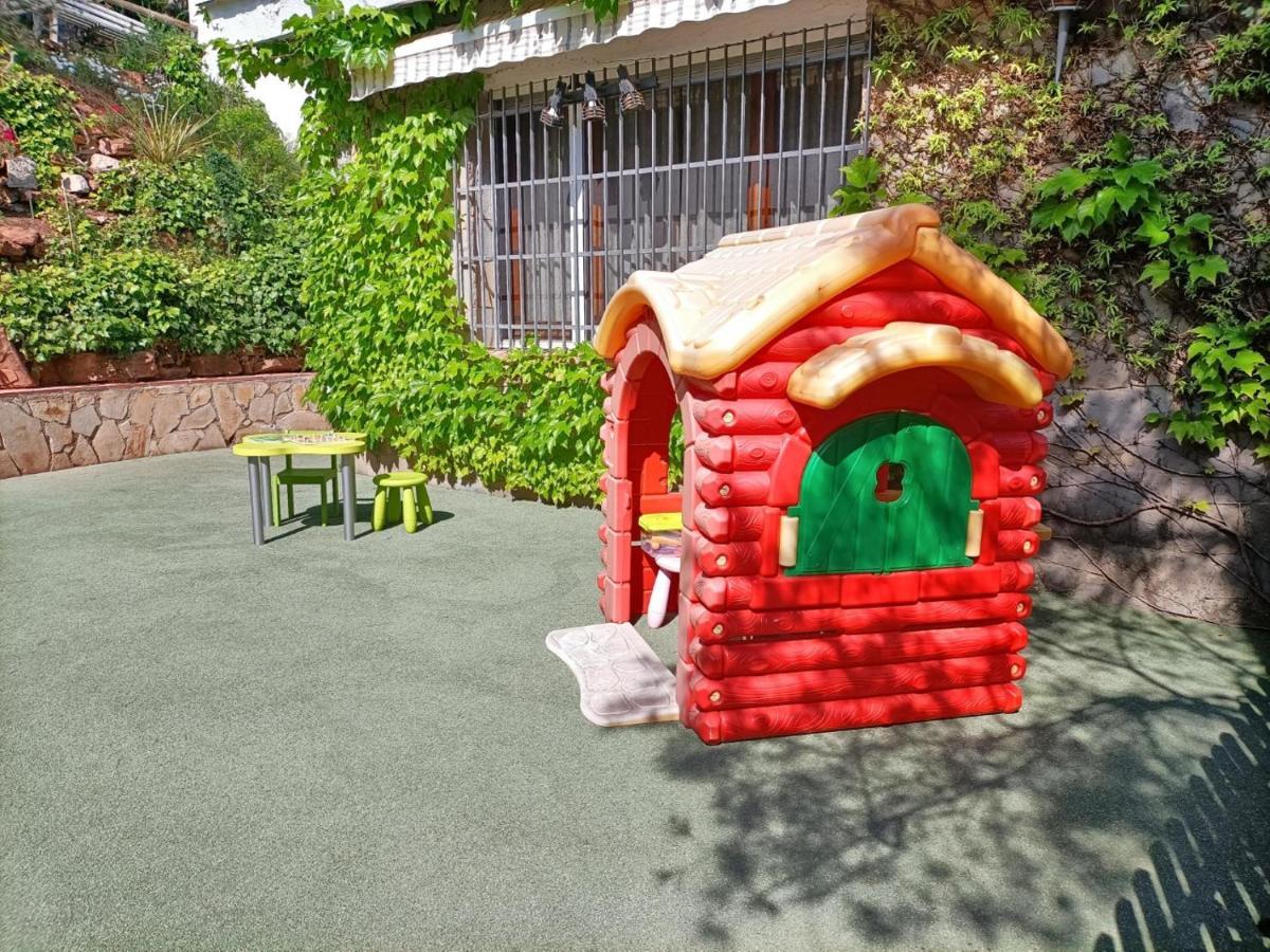 Casa Acogedora Familiar Con Piscina Pallejá מראה חיצוני תמונה