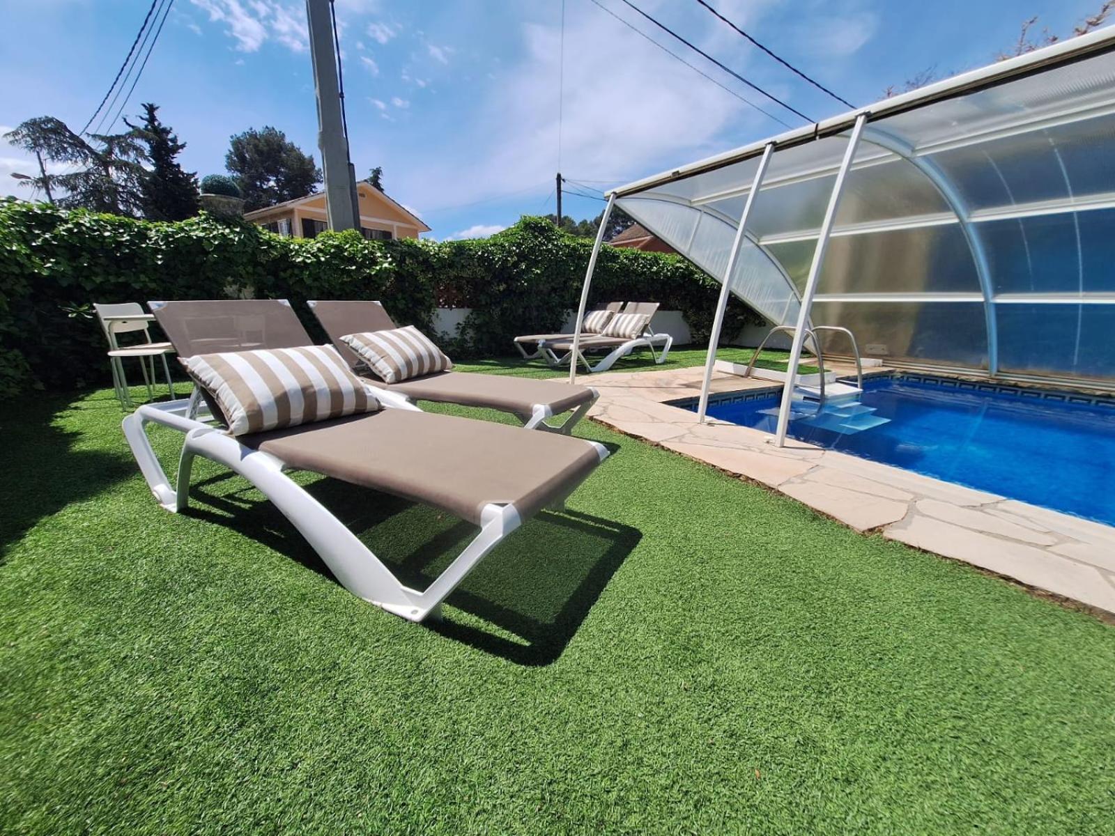 Casa Acogedora Familiar Con Piscina Pallejá מראה חיצוני תמונה
